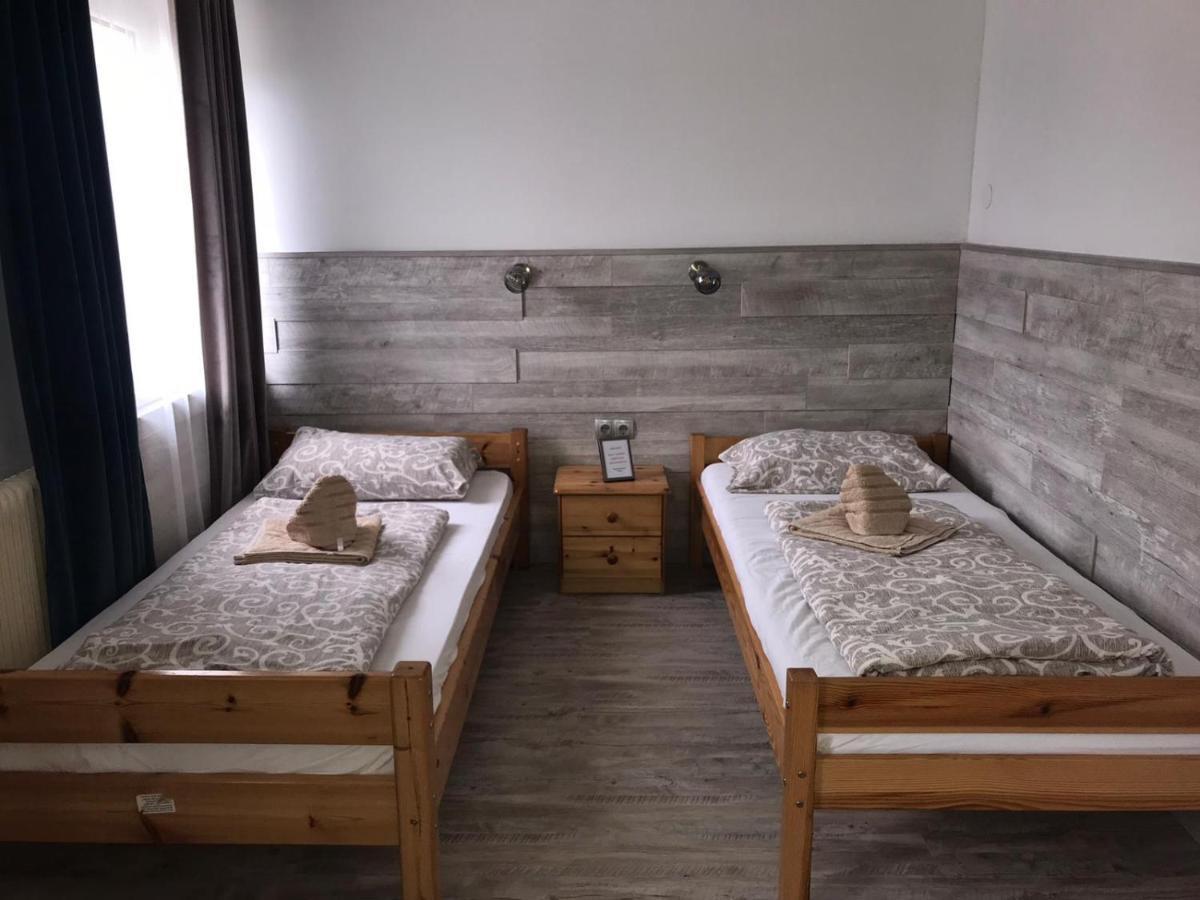 Hotel Makss Wels Esterno foto